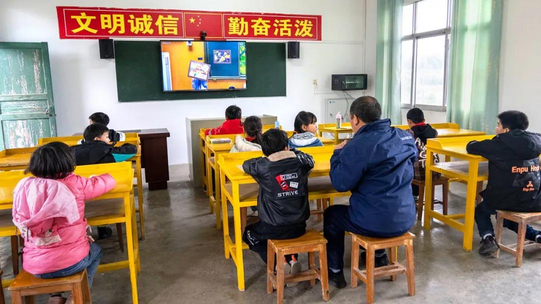 積極響應時代政策，奧威亞“全連接”生態(tài)助推教育信息化發(fā)展